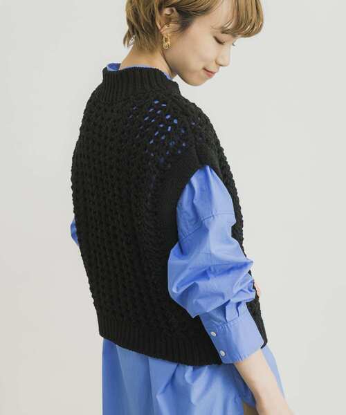 URBAN RESEARCH（アーバンリサーチ）の「モールニットベスト（ニット/セーター・レディース・ブラック/オフホワイト・FREE）」の6枚目の写真