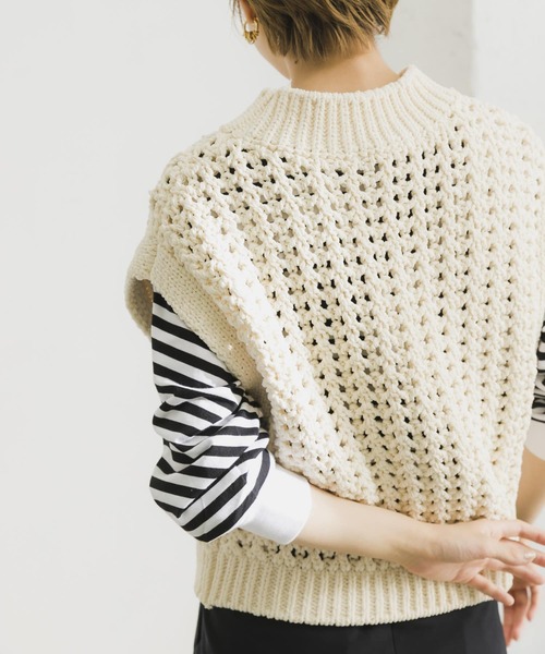 URBAN RESEARCH（アーバンリサーチ）の「モールニットベスト（ニット/セーター・レディース・ブラック/オフホワイト・FREE）」の12枚目の写真