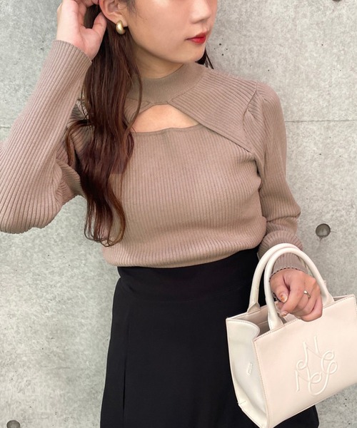 one after another NICE CLAUP（ワンアフターアナザーナイスクラップ）の「襟が外せて前後2WAY着用プチハイニット（ニット/セーター・レディース・ブラック/ブラウン/アイボリー/モカ・FREE）」の20枚目の写真