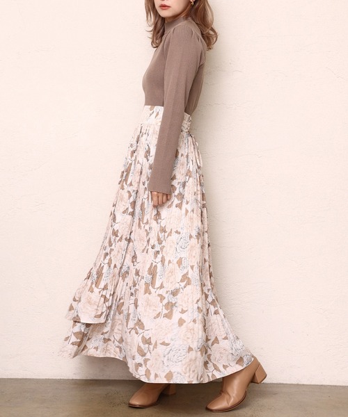 one after another NICE CLAUP（ワンアフターアナザーナイスクラップ）の「襟が外せて前後2WAY着用プチハイニット（ニット/セーター・レディース・ブラック/ブラウン/アイボリー/モカ・FREE）」の8枚目の写真