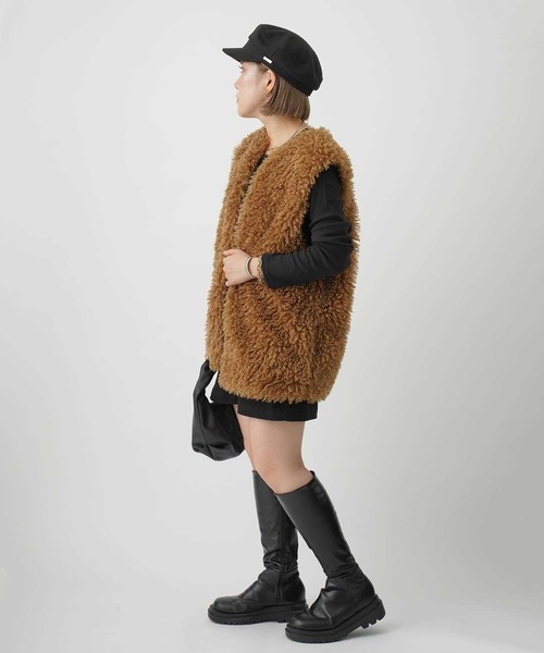 HONEYSUCKLE ROSE（ハニーサックルローズ）の「【HONEYSUCKLE ROSE】フェイクファーベスト（ベスト・レディース・ブラウン/オフホワイト・FREE）」の8枚目の写真