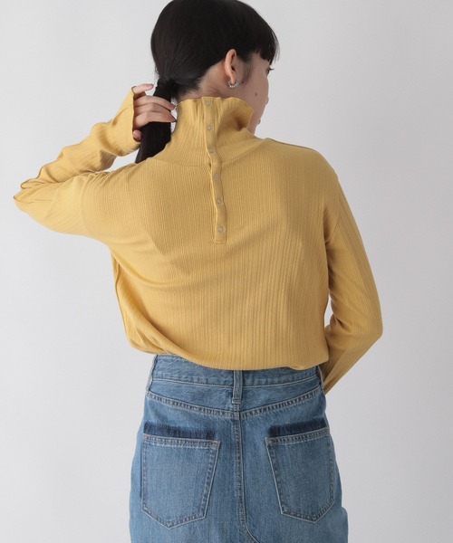 LOWRYS FARM（ローリーズファーム）の「２ＷＡＹスナップタートルロングスリーブ　163501（Tシャツ/カットソー・レディース・アイボリー/ブラック/イエロー・FREE）」の13枚目の写真