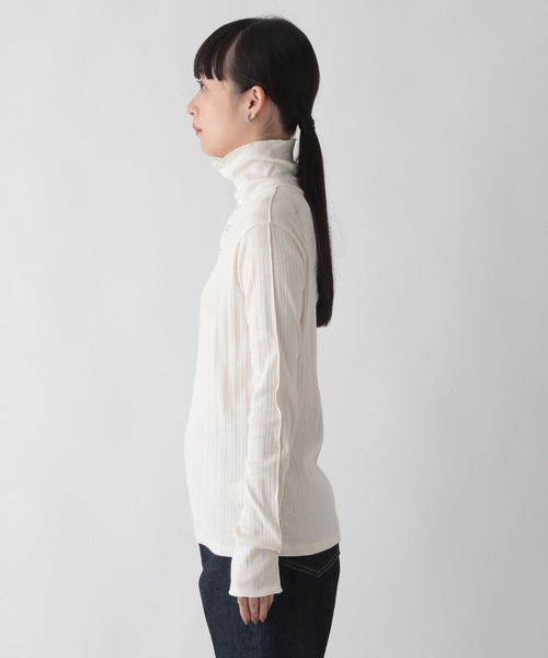 LOWRYS FARM（ローリーズファーム）の「２ＷＡＹスナップタートルロングスリーブ　163501（Tシャツ/カットソー・レディース・アイボリー/ブラック/イエロー・FREE）」の11枚目の写真