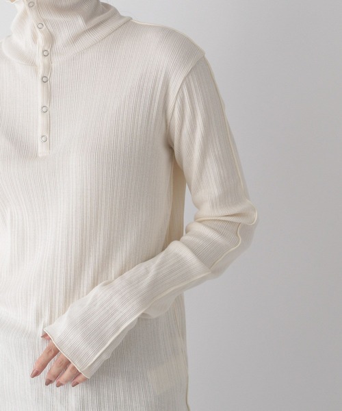 LOWRYS FARM（ローリーズファーム）の「２ＷＡＹスナップタートルロングスリーブ　163501（Tシャツ/カットソー・レディース・アイボリー/ブラック/イエロー・FREE）」の18枚目の写真