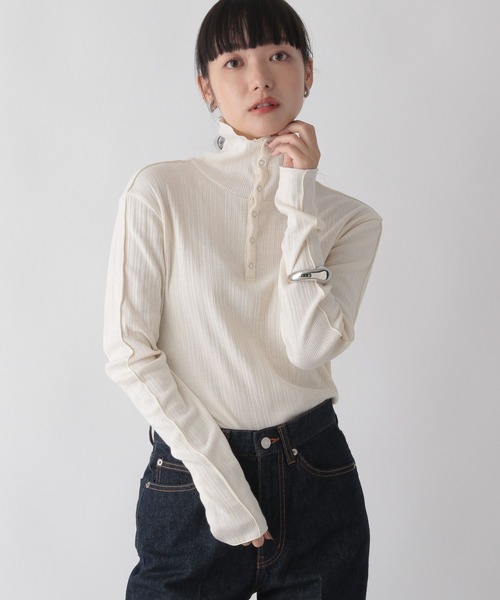 LOWRYS FARM（ローリーズファーム）の「２ＷＡＹスナップタートルロングスリーブ　163501（Tシャツ/カットソー・レディース・アイボリー/ブラック/イエロー・FREE）」の8枚目の写真