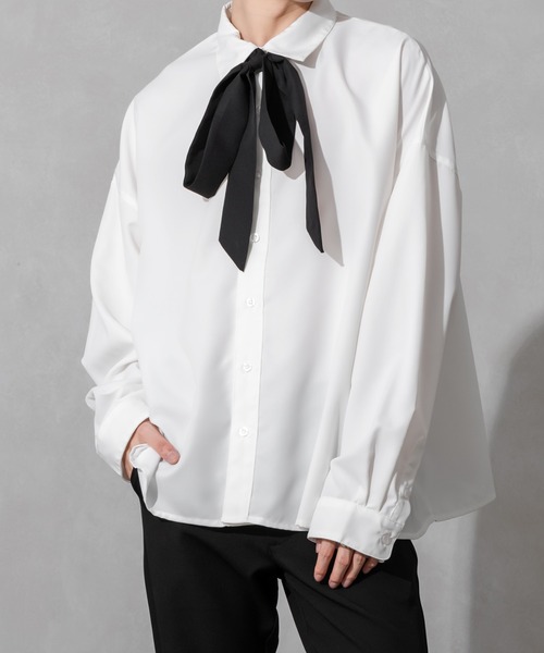 Adoon plain（アドーンプレーン）の「【Adoon plain】バイカラーボウタイシャツ（シャツ/ブラウス・メンズ・オフホワイト/ブラック・MEDIUM/LARGE）」の2枚目の写真