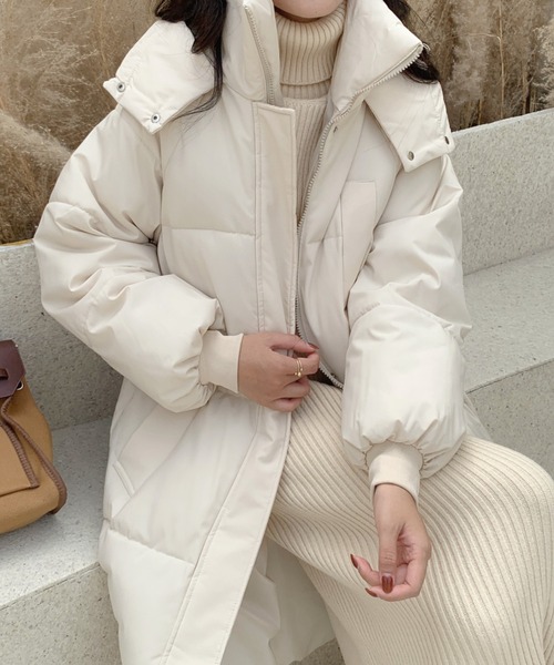 アイボリー フード付きダウンジャケット　abcp様 ABITOKYO（アビトーキョー）の「フード付きフェイクダウンロングコート