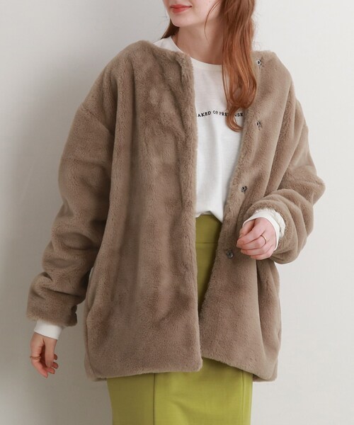 Cutie Blonde（キューティーブロンド）の「◆【マフラー付き】フェイクファー ノーカラーブルゾン（ブルゾン・レディース・キャメル/ブラック/ナチュラル・01/02/03）」の3枚目の写真