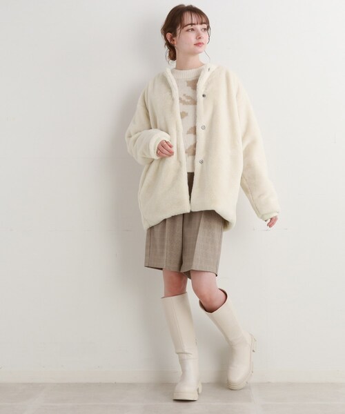 Cutie Blonde（キューティーブロンド）の「◆【マフラー付き】フェイクファー ノーカラーブルゾン（ブルゾン・レディース・キャメル/ブラック/ナチュラル・01/02/03）」の14枚目の写真