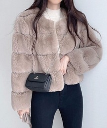 by muni:r（バイ ムニール）の「ファーショートジャケット（ノーカラージャケット・レディース）」