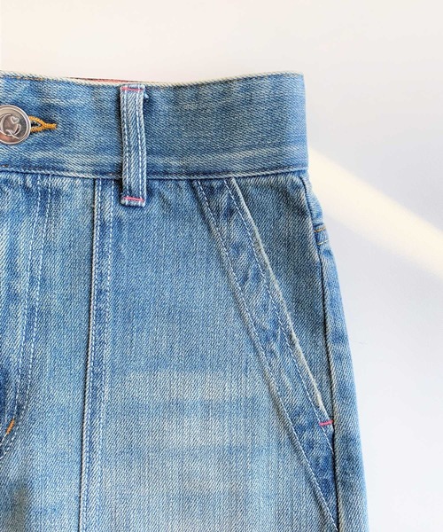 Q（キュー）の「Q Girl ワイドデニムブリーチ（デニムパンツ・レディース・ライトインディゴブルー・MEDIUM/SMALL/LARGE）」の9枚目の写真