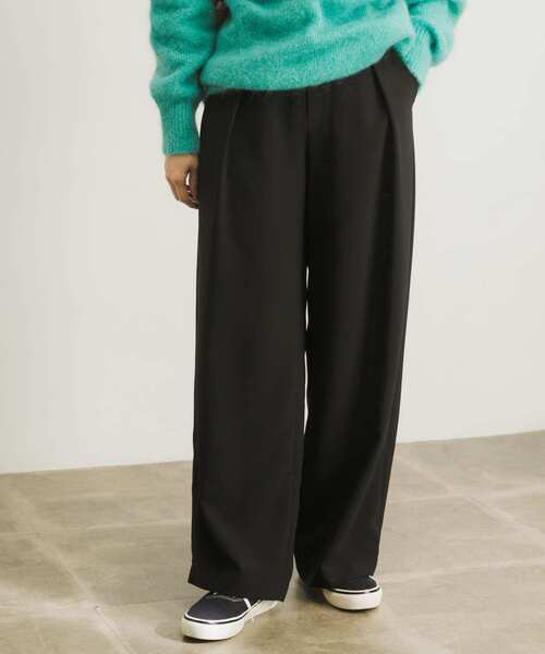 URBAN RESEARCH（アーバンリサーチ）の「タックワイドパンツ（その他パンツ・レディース・ブラック/オフホワイト・36/38）」の3枚目の写真