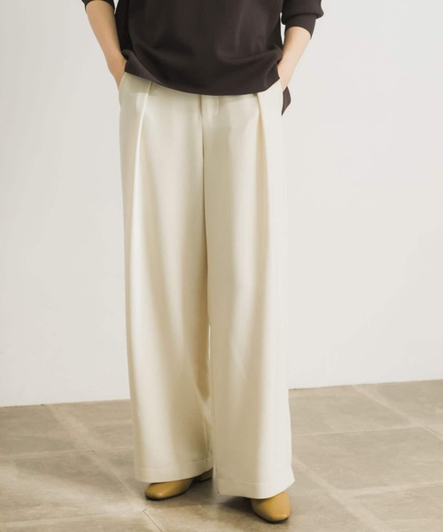 URBAN RESEARCH（アーバンリサーチ）の「タックワイドパンツ（その他パンツ・レディース・ブラック/オフホワイト・36/38）」の9枚目の写真