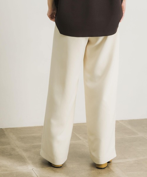 URBAN RESEARCH（アーバンリサーチ）の「タックワイドパンツ（その他パンツ・レディース・ブラック/オフホワイト・36/38）」の12枚目の写真