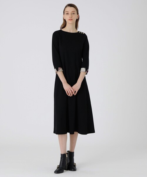 BLUE LABEL CRESTBRIDGE（ブルーレーベルクレストブリッジ）の