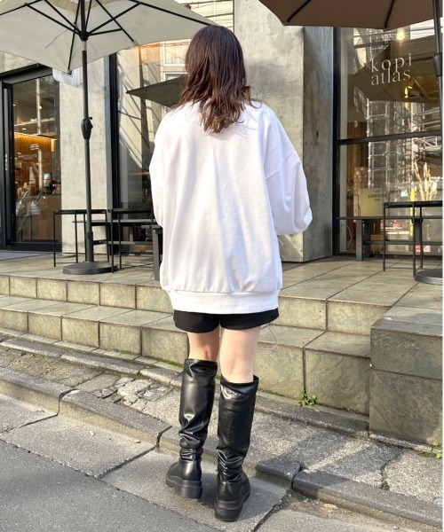 OLIVE des OLIVE(オリーブデオリーブ)の「カラフルスウェット(スウェット・レディース・ネイビー/オフホワイト/サックスブルー/ピンク/イエロー/オートミール・FREE)」の14枚目の写真