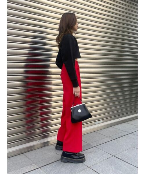EVRIS(エヴリス)の「タックストレートカラーパンツ(その他パンツ・レディース・ホワイト/ブラック/レッド/ブルー・SMALL/MEDIUM)」の13枚目の写真