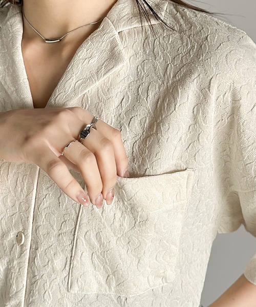 Java（ジャバ）の「《JaVa ジャバコラボ》レトロメンズライク。ジャガード柄オーバーサイズシャツ（シャツ/ブラウス・レディース・アイボリー/オフホワイト/ブラック・MEDIUM/LARGE/X-LARGE/SMALL）」の10枚目の写真