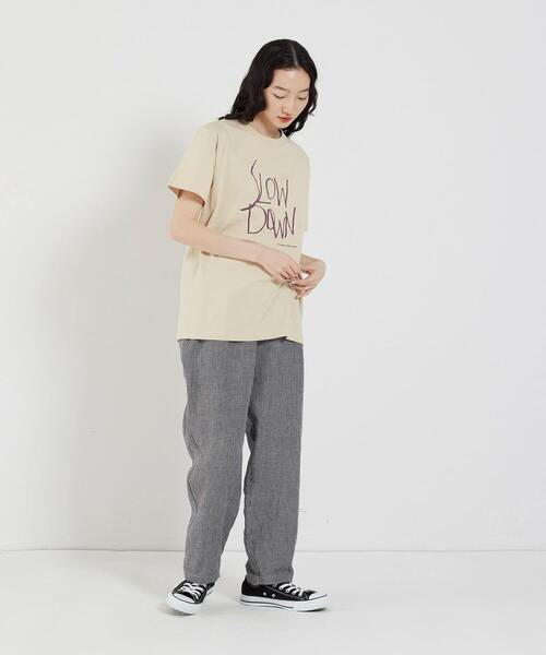 conges payes ADIEU TRISTESSE（コンジェ ペイエ アデュートリステス）の「SLOW DOWNプリントTシャツ（Tシャツ/カットソー・レディース・チャコール/ベージュ/ホワイト・FREE）」の17枚目の写真