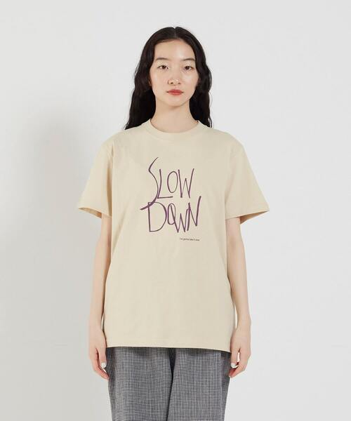 conges payes ADIEU TRISTESSE（コンジェ ペイエ アデュートリステス）の「SLOW DOWNプリントTシャツ（Tシャツ/カットソー・レディース・チャコール/ベージュ/ホワイト・FREE）」の19枚目の写真