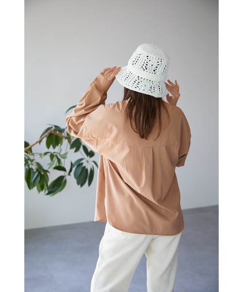 ECRIRE（エクリール）の「【yunコラボ】上品できれいめ。ピンタックブラウス（シャツ/ブラウス・レディース・ブラック/ベージュ/オフホワイト・M/L）」の9枚目の写真