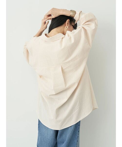 earth music&ecology（アースミュージックアンドエコロジー）の「サッカーストライプボーイズライクシャツ（シャツ/ブラウス・レディース・オレンジ/グリーン/ブルー・FREE）」の8枚目の写真