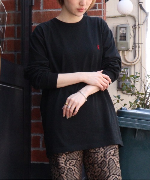 GIORDANO（ジョルダーノ）の「スモールライオン刺繍ロングTシャツ（Tシャツ/カットソー・メンズ・ブルー/アイボリー/ブラック/ピンク・MEDIUM/LARGE/X-LARGE）」の3枚目の写真