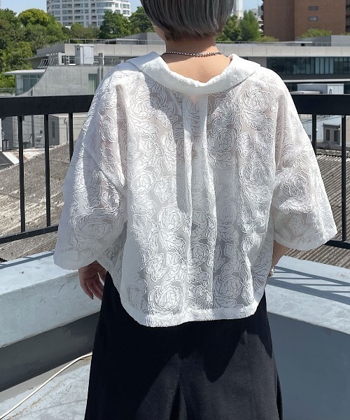 PAGEBOY（ページボーイ）の「オパールレースショートシャツ（シャツ/ブラウス・レディース・ブラック/グレイッシュベージュ/オフホワイト/ターコイズブルー・FREE）」の5枚目の写真