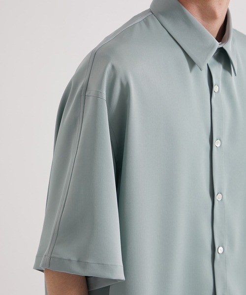 UNITED TOKYO（ユナイテッドトウキョウ）の「COLD DRY ショートスリーブシャツ｜接触冷感（シャツ/ブラウス・メンズ・ブラック/ミント/オフホワイト・1/2）」の20枚目の写真