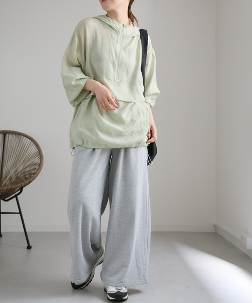 ap retro(アプレトロ)の「シアーアノラック(パーカー・レディース・オフホワイト/ブラック/グリーン/カーキ・FREE)」の11枚目の写真