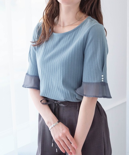 alotta(アロッタ)の「パール調ボタン付テレコリブトップス(Tシャツ/カットソー・レディース・サックスブルー/ブラック/グレー/オフホワイト/ピンク・LARGE/XX-LARGE/MEDIUM/X-LARGE)」の14枚目の写真