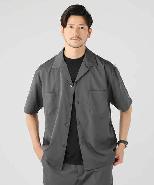 THE CASUAL（カジュアル）の「接触冷感織ポリストレッチダブルポケットオープンカラーシャツ（シャツ/ブラウス・メンズ・ベージュ/ネイビー/ブラック/グレー・M/L/XL）」の4枚目の写真