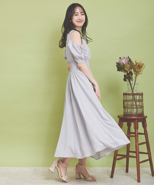 NOELA(ノエラ)の「オープンショルダー楊柳ワンピ(ワンピース・レディース・ベージュ/サックスブルー/オレンジ・フリー)」の8枚目の写真