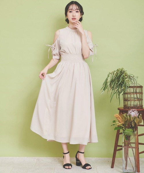 NOELA(ノエラ)の「オープンショルダー楊柳ワンピ(ワンピース・レディース・ベージュ/サックスブルー/オレンジ・フリー)」の10枚目の写真