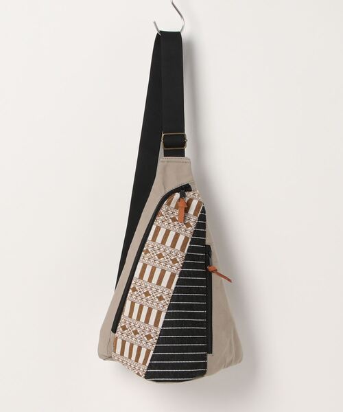 チャイハネ（チャイハネ）の「【チャイハネ】コマリユワンショルダーバッグ（ボディバッグ/ウエストポーチ・レディース・カーキ/ベージュ/ブラック・FREE）」の6枚目の写真