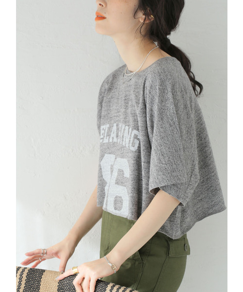 JOURNAL STANDARD relume（ジャーナルスタンダード　レリューム）の「クロップドロゴT（Tシャツ/カットソー・レディース・チャコールグレー/アイボリー・FREE）」の12枚目の写真