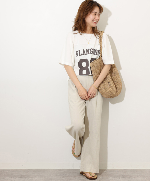 JOURNAL STANDARD relume（ジャーナルスタンダード　レリューム）の「クロップドロゴT（Tシャツ/カットソー・レディース・チャコールグレー/アイボリー・FREE）」の3枚目の写真