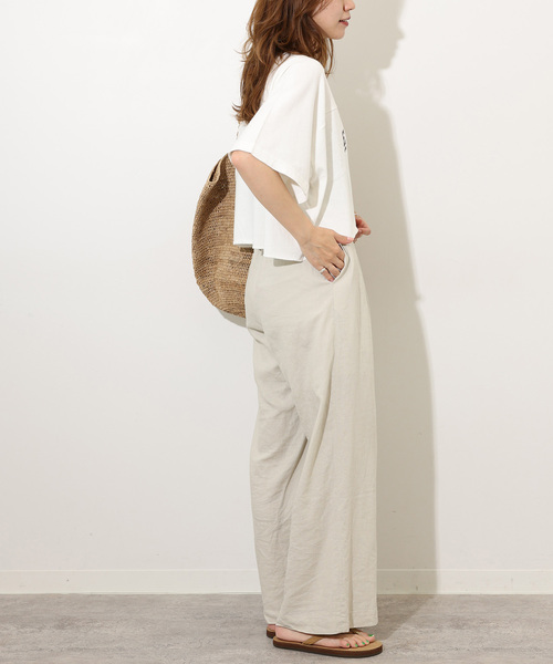 JOURNAL STANDARD relume（ジャーナルスタンダード　レリューム）の「クロップドロゴT（Tシャツ/カットソー・レディース・チャコールグレー/アイボリー・FREE）」の5枚目の写真