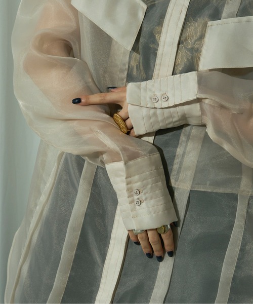 Ezick(エジック)の「Bigger pocket オーバーシアーシャツ(シャツ/ブラウス・レディース・ブラック/グレー/オフホワイト・FREE)」の17枚目の写真