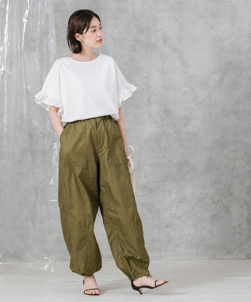 Gready Brilliant（グレディブリリアン）の「ボートＮ布帛フリル袖カットソー（Tシャツ/カットソー・レディース・オフホワイト/黄緑系・38）」の11枚目の写真