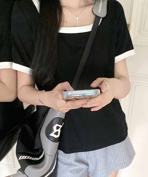 Amulet(アミュレット)の「Uネックシャツ(Tシャツ/カットソー・レディース・ベージュ/グリーン/ピンク/ブラック・M/L/XL)」の18枚目の写真