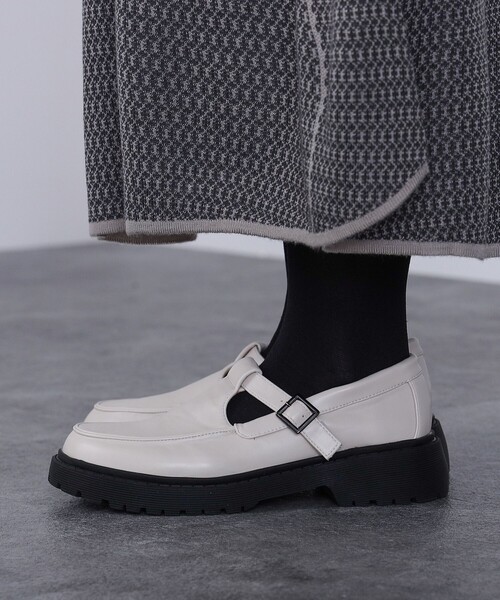 BEAMS HEART（ビームスハート）の「ストラップ付 モカシン（モカシン/デッキシューズ・レディース・アイボリー/ブラック/ベージュ・SMALL/MEDIUM/LARGE）」の5枚目の写真