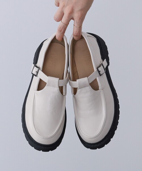 BEAMS HEART（ビームスハート）の「ストラップ付 モカシン（モカシン/デッキシューズ・レディース・アイボリー/ブラック/ベージュ・SMALL/MEDIUM/LARGE）」の9枚目の写真