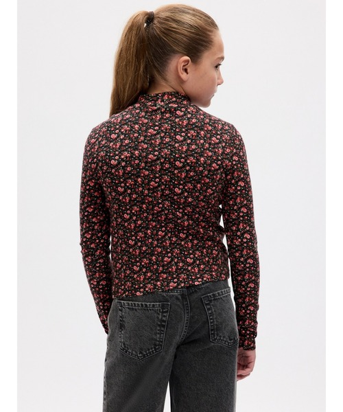 GAP（ギャップ）の「モックネック Tシャツ (キッズ)（Tシャツ/カットソー・キッズ・ネイビー/レッド/アイボリー/その他/ブラック・140cm/120cm/160cm/150cm/110cm/130cm）」の14枚目の写真