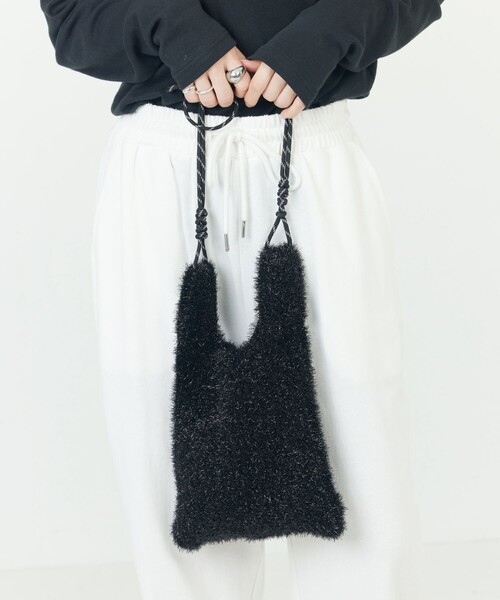 FREAK'S STORE（フリークスストア）の「限定展開　ラメニット ミニショルダーバッグ（ショルダーバッグ・レディース・ピンク/ブラック/ブルー/オフホワイト・ONE SIZE）」の5枚目の写真