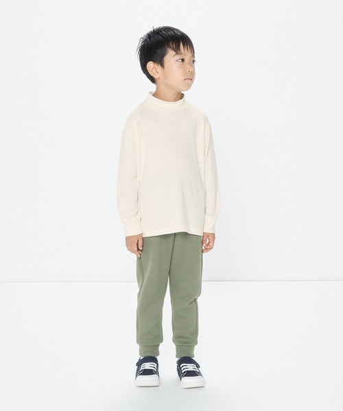 無印良品(ムジルシリョウヒン)の「起毛スムース編みハイネック長袖Tシャツ(キッズ)(Tシャツ/カットソー・キッズ・ピンク系/グレー/ネイビー系7/オフホワイト/グリーン系4/ブラック・110/150/130/140/120)」の15枚目の写真