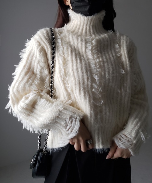 me+em select(ミームセレクト)の「※※【 3color 】モヘアライクハイネックダメージオーバーニット(ニット/セーター・レディース・ホワイト/ブラック/ベージュ・FREE)」の7枚目の写真