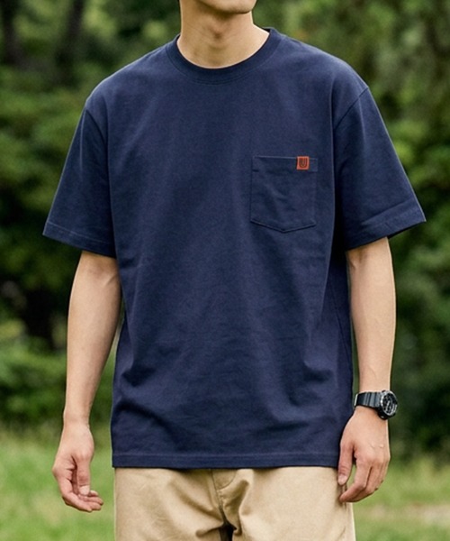 UNIVERSAL OVERALL(ユニバーサルオーバーオール)の「【UNIVERSAL OVERALL】別注 POCKET T-SHIRTS / ポケットクルーネック半袖Tシャツ(Tシャツ/カットソー・メンズ・ブラック/オートミール/ネイビー/ホワイト/グリーン/チャコールグレー/グレイッシュベージュ/ライトピンク/セージグリーン/サックスブルー・SMALL/MEDIUM/LARGE/X-LARGE)」の18枚目の写真