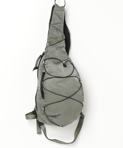 C.P. COMPANY（シーピーカンパニー）の「C.P. Company / NYLON B CROSSBODY RUCKSAK（バックパック/リュック・メンズ・ミント/ブラック・ONE SIZE）」の2枚目の写真