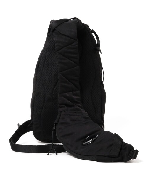 C.P. COMPANY（シーピーカンパニー）の「C.P. Company / NYLON B CROSSBODY RUCKSAK（バックパック/リュック・メンズ・ミント/ブラック・ONE SIZE）」の3枚目の写真